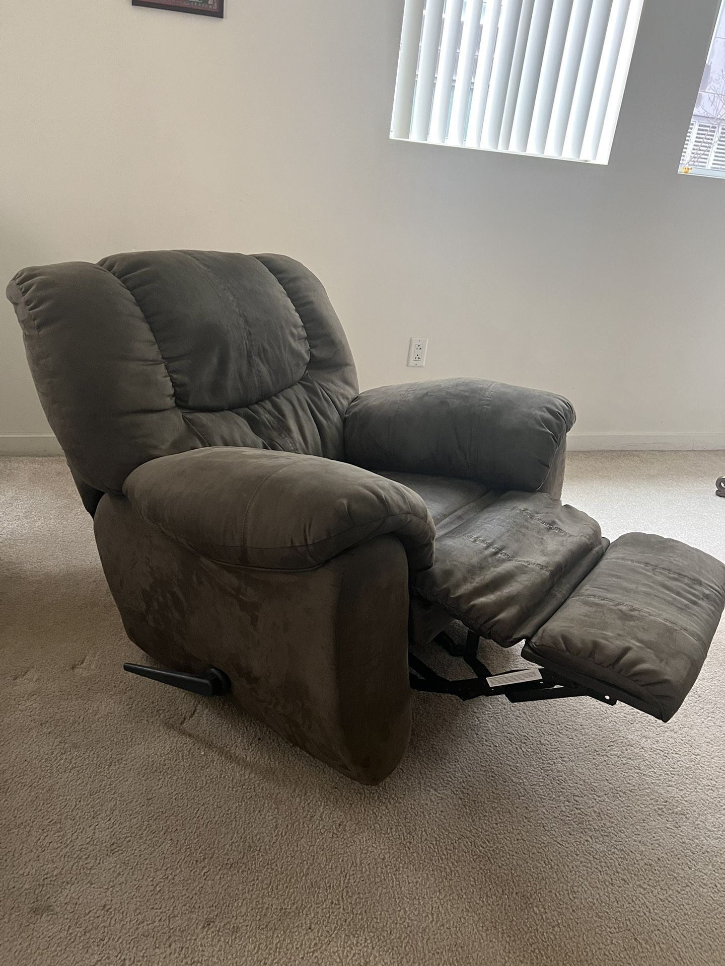 Comfy Recliner Chair