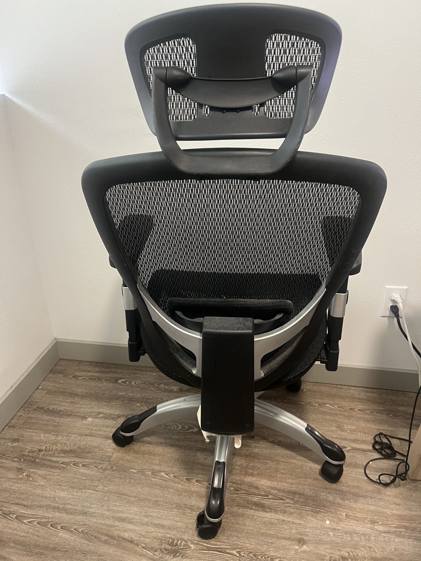 Ergonomic Office Chair 