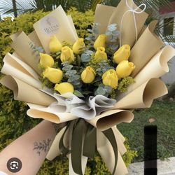 ramos de flores amarillas