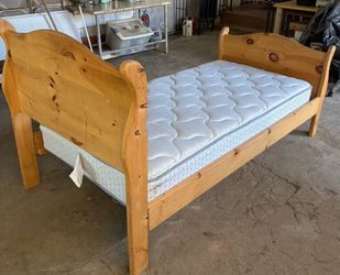 Twin bed