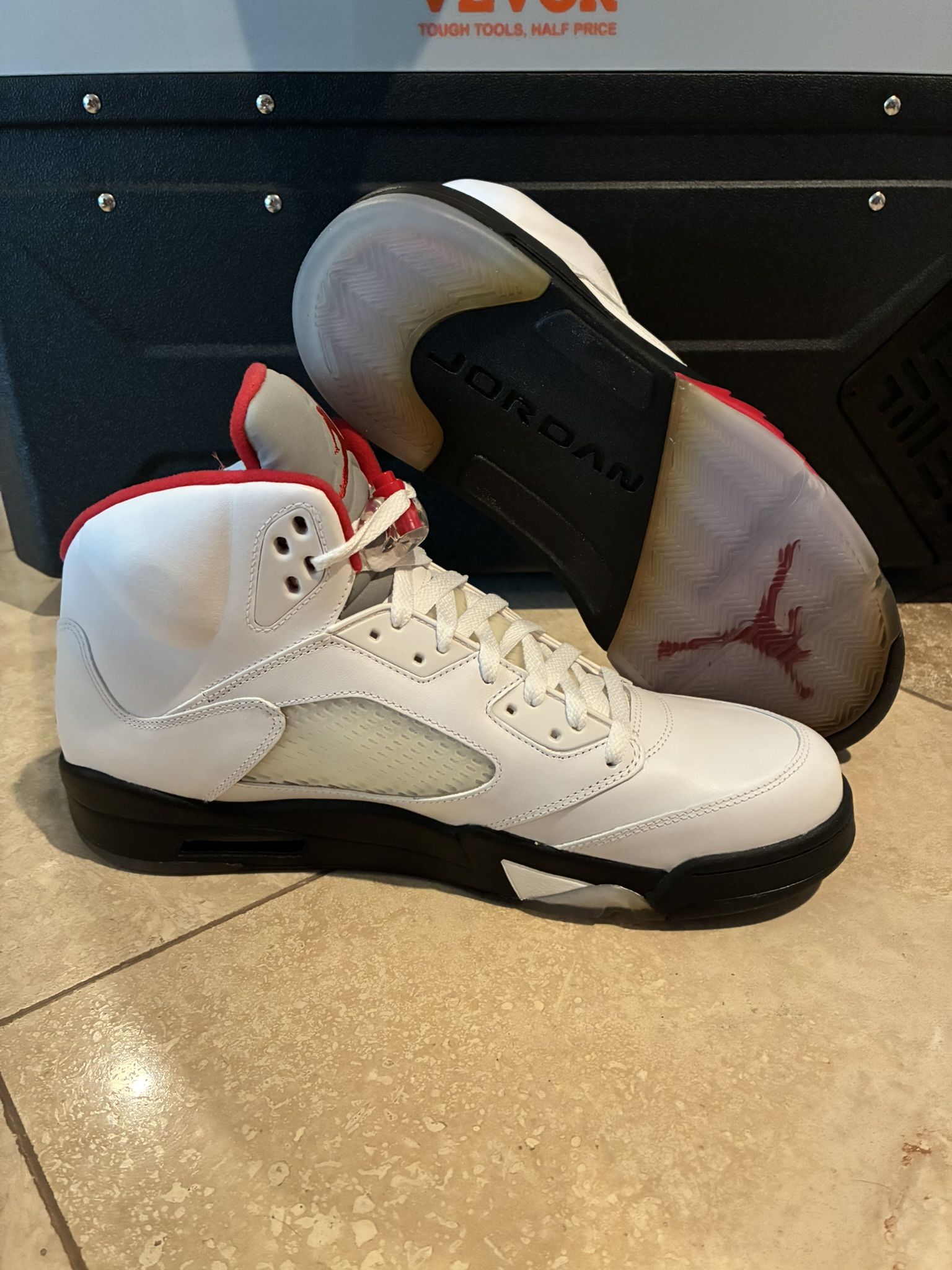 Nike Air Jordan 5 Retro