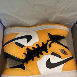Air Jordan 1 Mid (GS) Taxi/black/white 