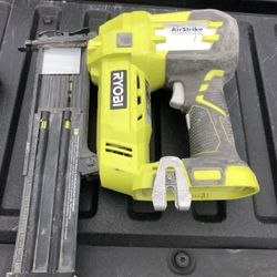 18 Gg Ryobi Cordless Brad Nailer 