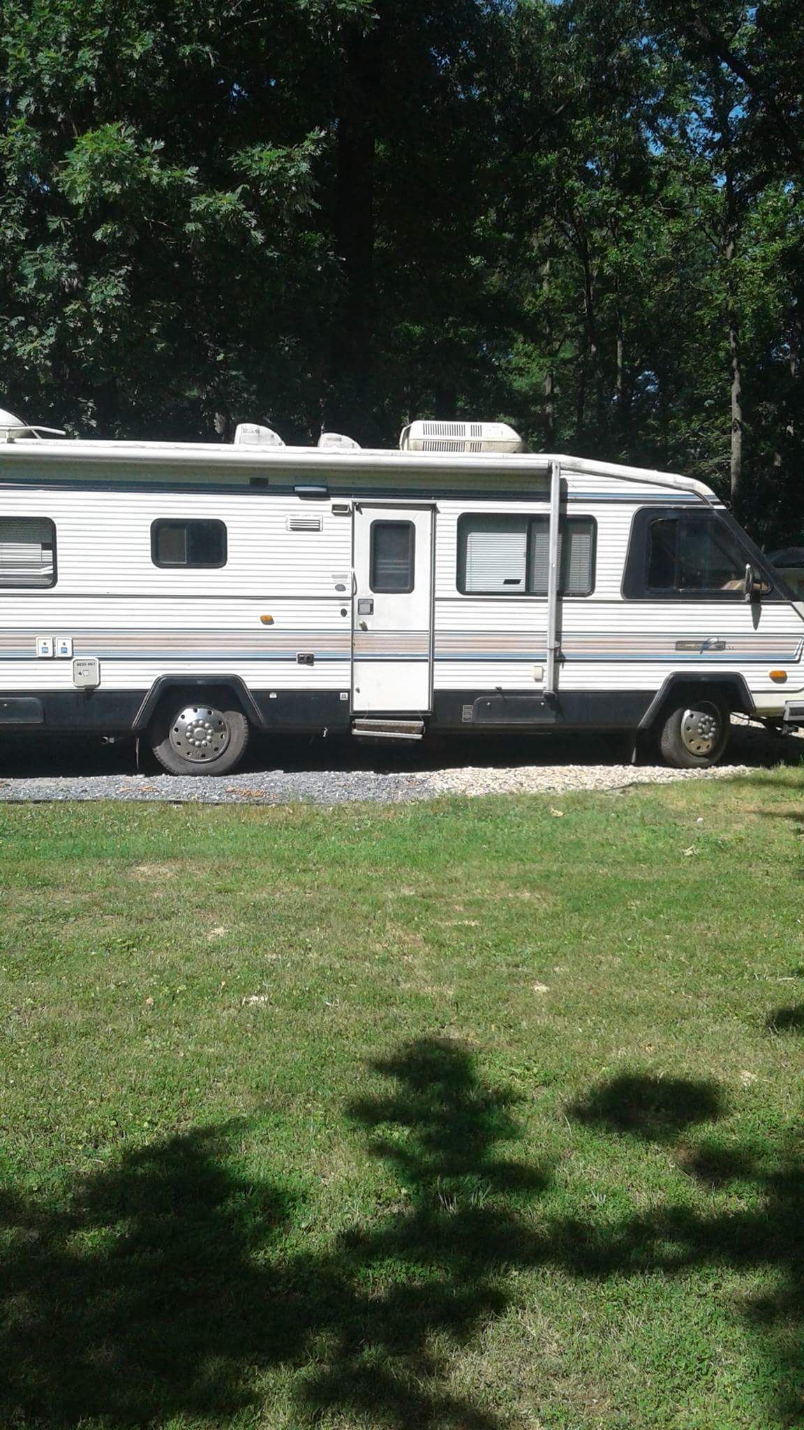 Motor home ... Chevrolet 1985 . 170thousand miles