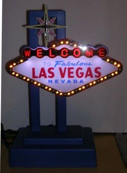 Las Vegas sign light up