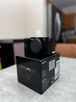 Sony A7C II Full Frame Camera Body – Excellent Condition