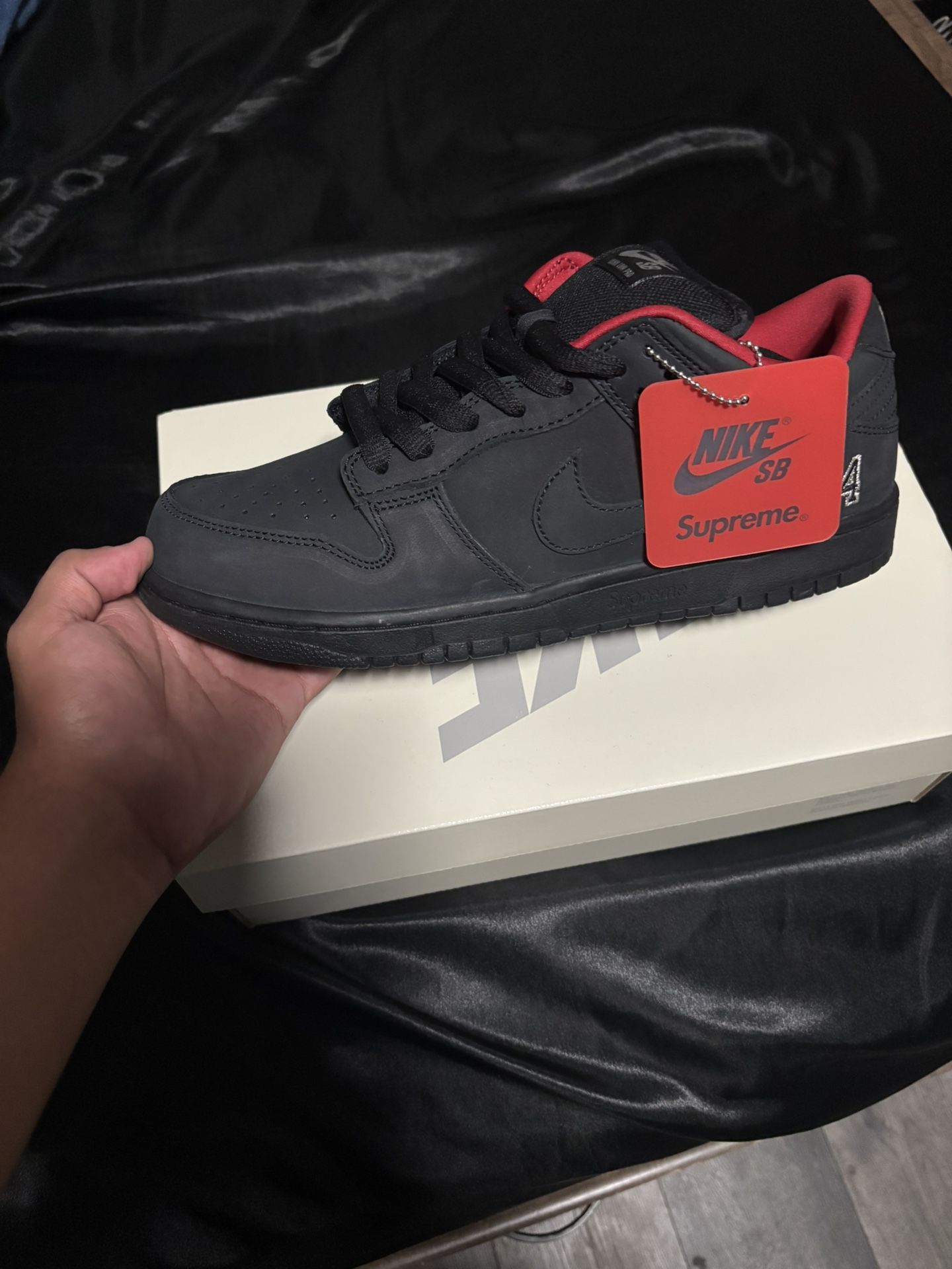 Supreme Dunk