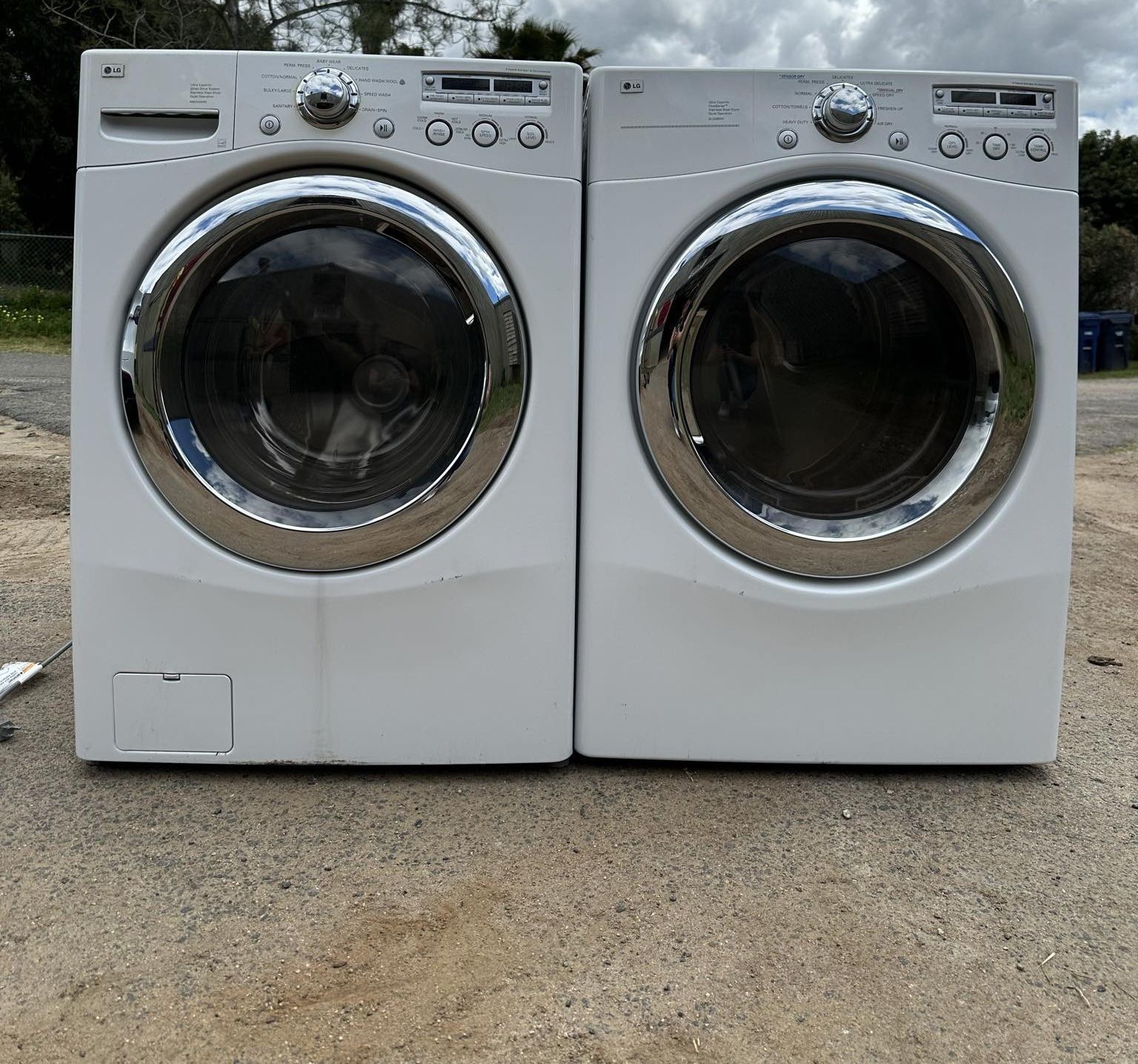 Washer And Gas Dryer LG