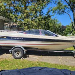 19 Ft Bayliner Capri  1986  Volvo Penta 5.0 