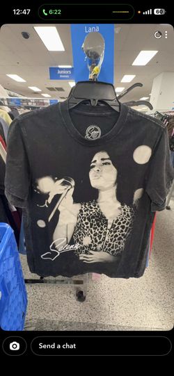 Selena Singing Portrait T-Shirt