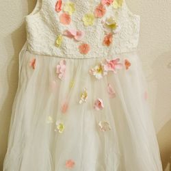 Beautiful Girl Dress With Flowers Girl Size 5