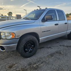2006 Dodge 2500 V8 Manual