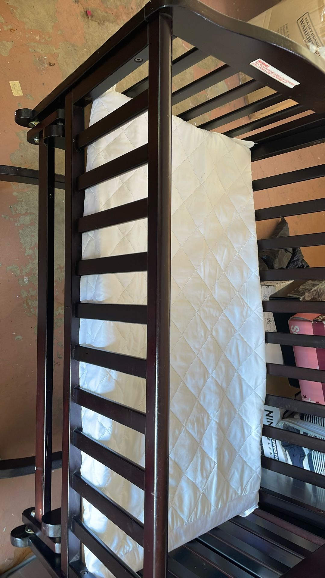 Small Baby Crib 