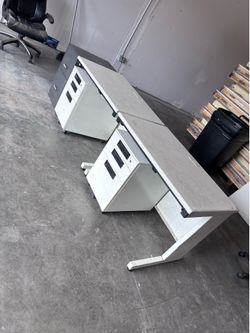 Mesa de oficina  free