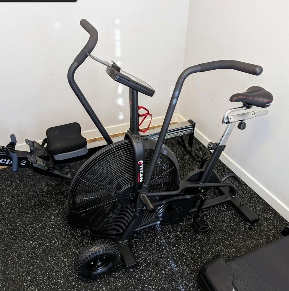Titan Fitness Fan Bike 