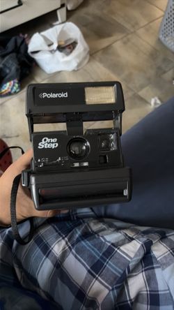 poloroid camera