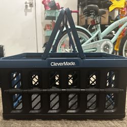 9 Collapsible Shopping Baskets/Crates