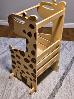 Giraffe Wooden Step Stool Adjustable Height