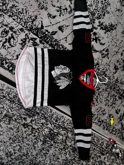 Black hawks jersey