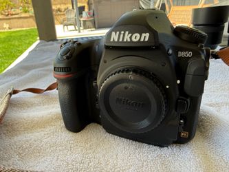 Nikon D850 Camera Bundle - Excellent Condition!