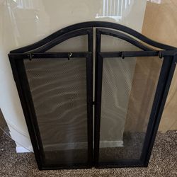 Like New Fireplace Screen 