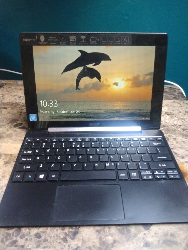 Acer v 10 Laptop / Tablet