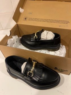 Dr. Martens Adrain Snaffle