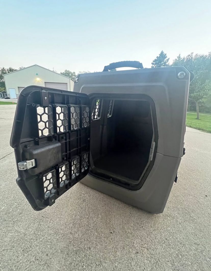 Medium-Gunner-Kennel