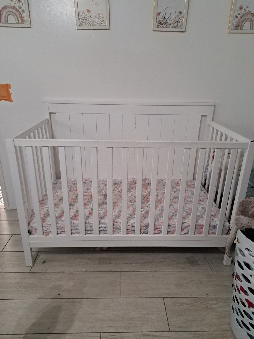Baby Crib White 