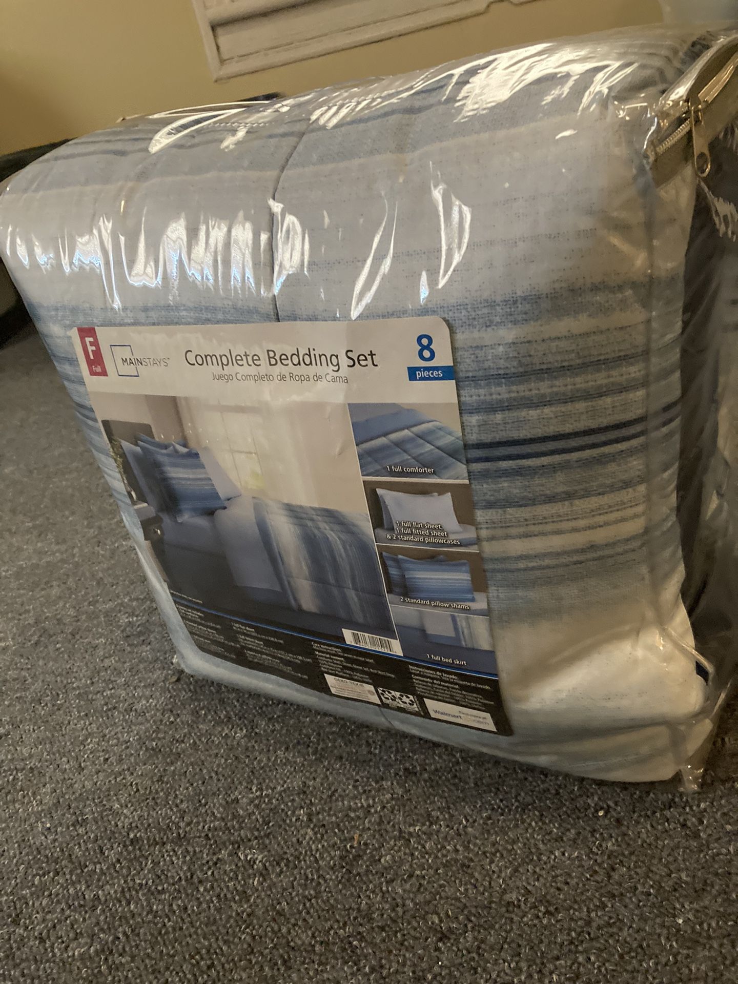 Brand New Comforter Set Full