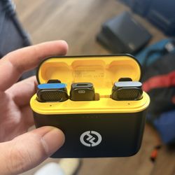 Hollyland Lark C1 Wireless Lavalier Apple Lightning Connector 