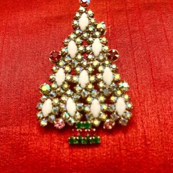 Christmas Tree Pin