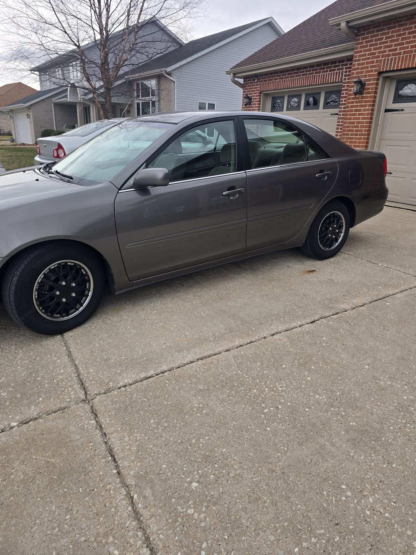 205/65R/15. Set of 5 cooper tires and wheels. Excellent condition. Tires only 1500 miles. No bends balanced as well.