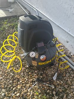 Schulz Portable Air Compressor with Hose