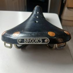 Brooks B17 leather bike saddle 