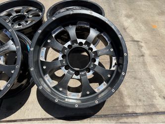 99 up F250 or escursion wheels 18x9