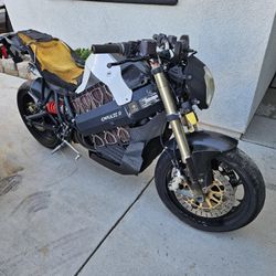 ELECTRIC MOTORCYCLE Empulse R 2013 