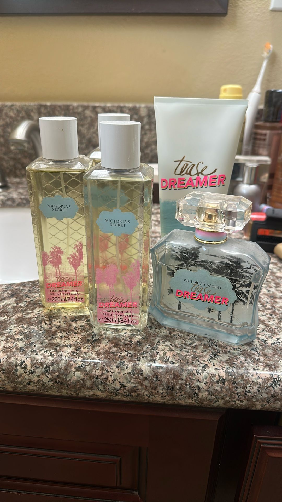 Victoria’s Secret Tease Dreamer