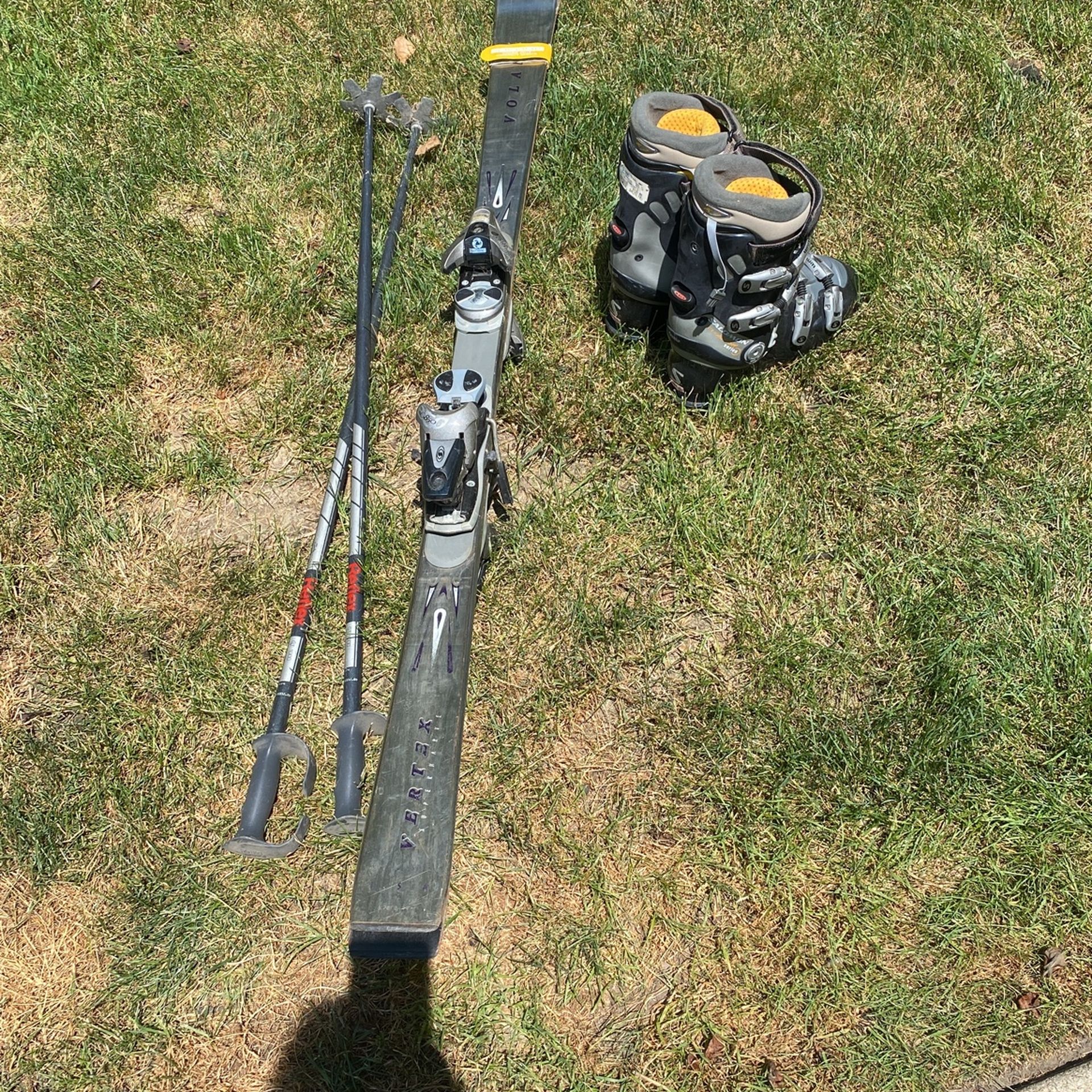Complete Ski Set. Vol any Skis, Salomon Boots And Bindings