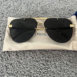 Louis Vuitton “Ash” Sunglasses Worth $780