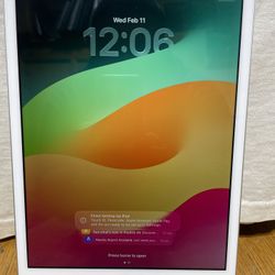 Apple iPad  8th Gen A2270 10.2" 128GB WiFi MYLE2LL/A Silver 