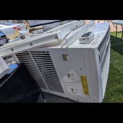 Frigidaire AC Unit Located In Mesa Main and Gilbert Rd 