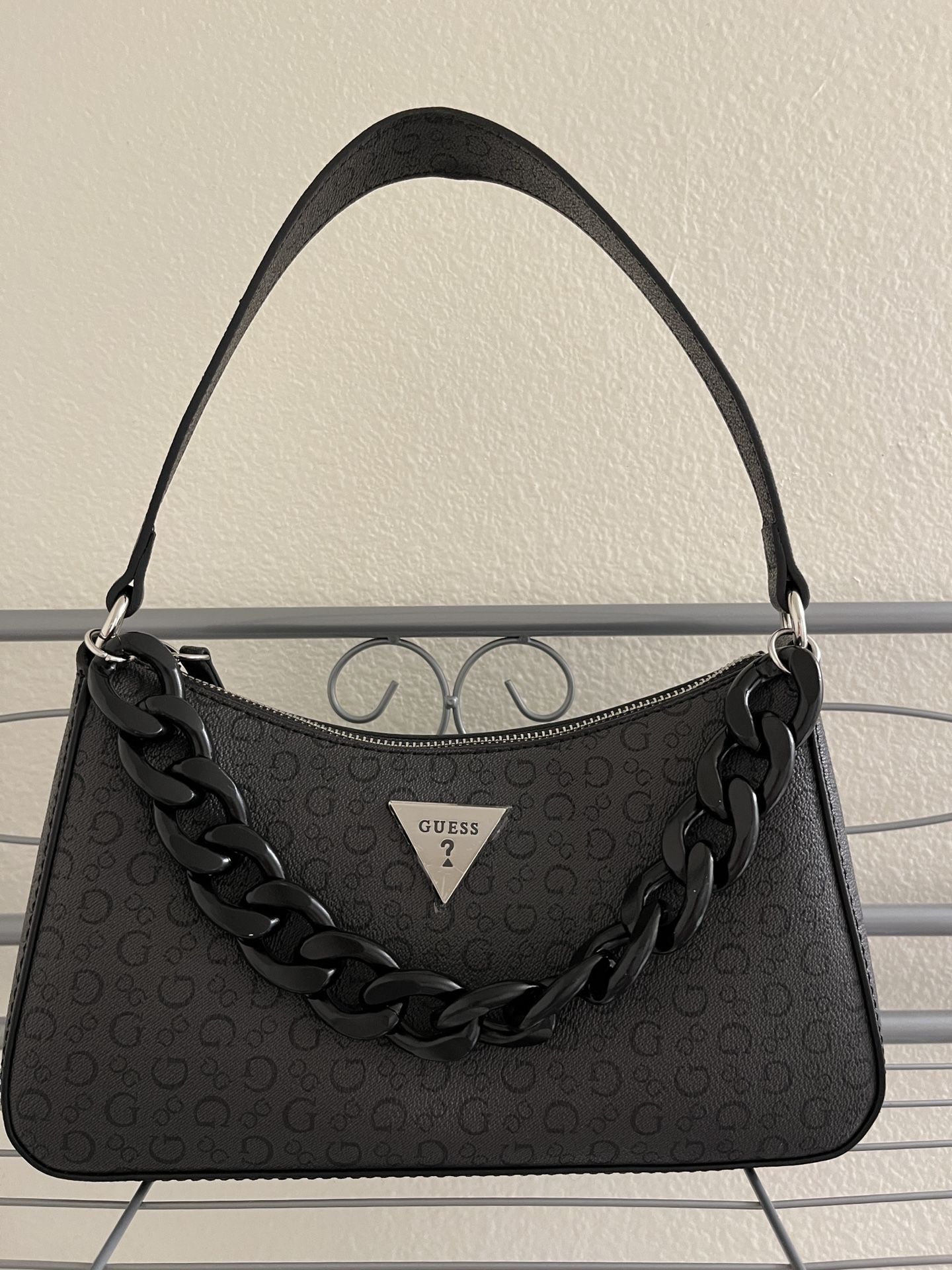 GUESS Shoulder Bag