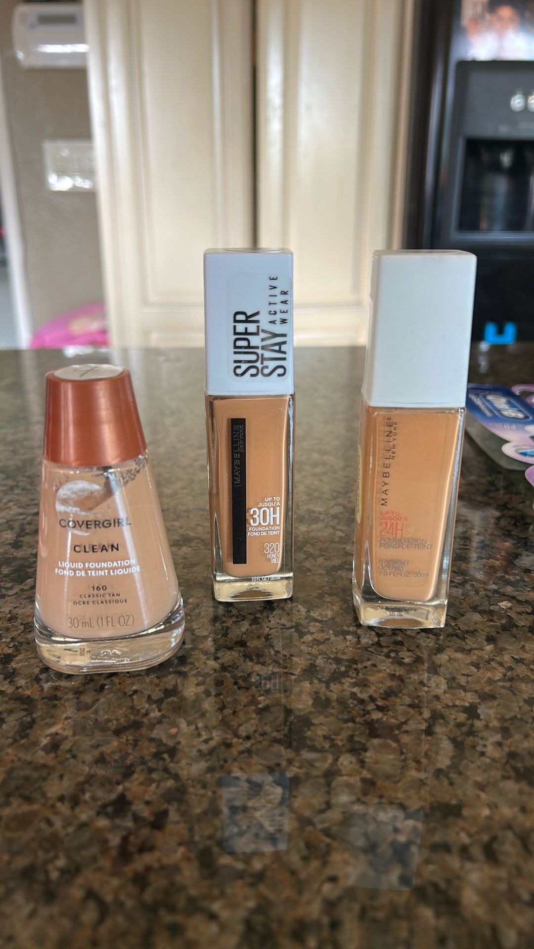 MAKEUP- Foundation