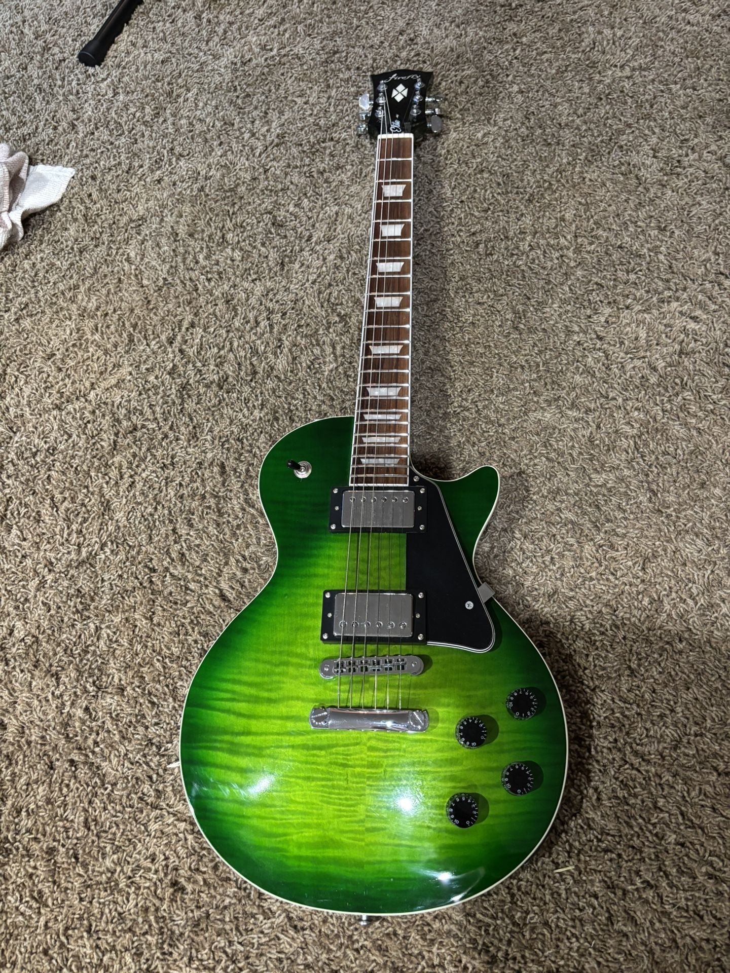 Les-Paul Style Firefly Guitar