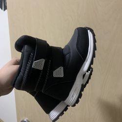 8c Snow Boots 