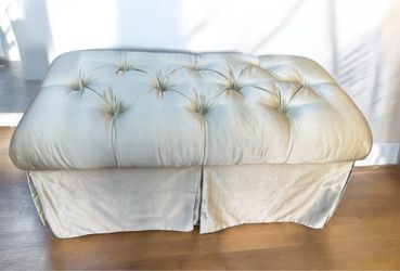 Tufted Skirted Storage Ottoman / Bench - 38x20x19