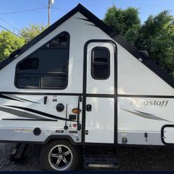 2021 Hard-Wall Flagstaff Pop-Up Trailer
