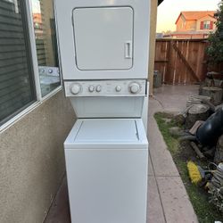 24 WIDE WHIRLPOOL ELECTRIC STACKABLE 220 VOLTS 