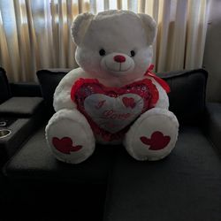 HUGE TEDDY BEAR SAYS. I LOVE YOU